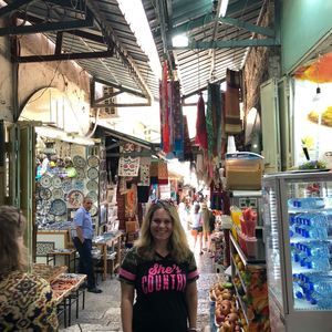 Meet your Posher, Hadassah